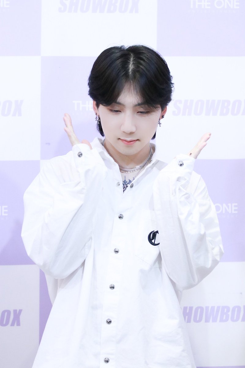 Rookyle_com's tweet photo. 2026.03.19

루키

#AMBITION #엠비션
#루키 #Rookie #정현석

@ambition_1004
@AMBITION_KOREA
@imjust_hh https://t.co/YqGqLMTOlV