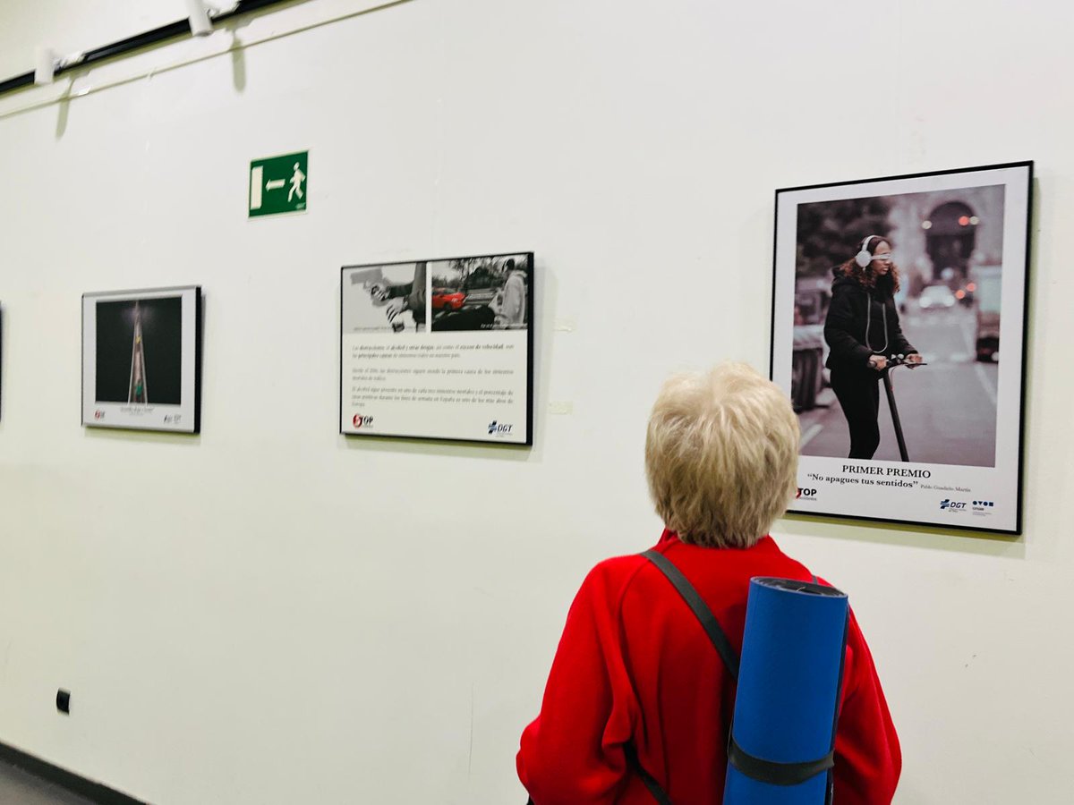 stop_madrid's tweet photo. La exposición "Peatón, no atravieses tu vida", llega a Carabanchel. Una recopilación fotográfica que nos invita a reflexionar sobre nuestra movilidad
📍 Centro Cultural Fernando Lázaro Carreter (Calle de la Verdad, 29).
📅  Del 19 al 31 de mayo
🎟️ Entrada libre y gratuita
@DGTes https://t.co/ruXeAJKK1b