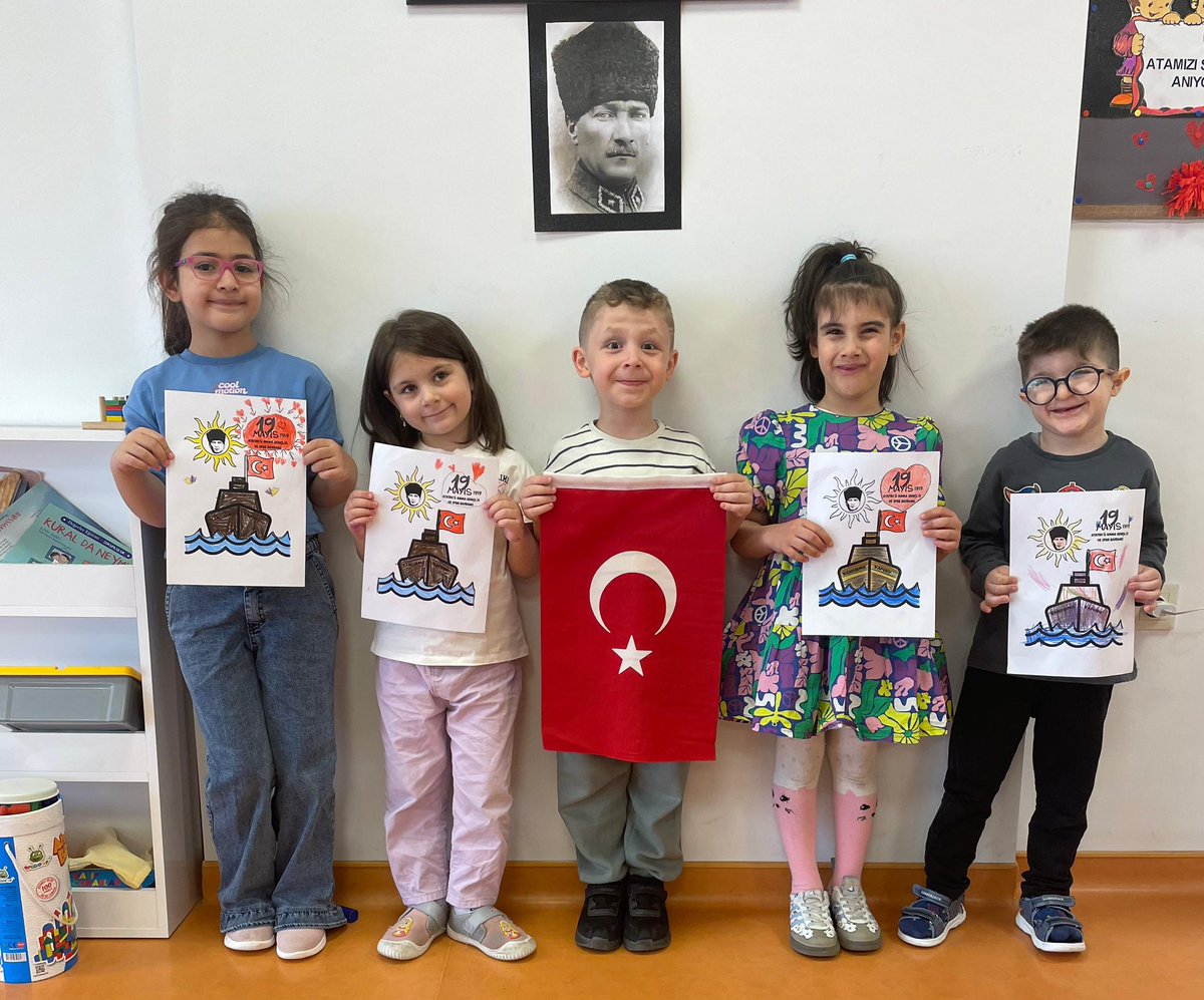 abbengelliyasli's tweet photo. Engelsiz Çocuk Gündüz Bakımevimizde, 19 Mayıs’ın coşkusunu çocuklarımızın gülüşleriyle yaşadık. 🇹🇷✨

Minik kalplerin heyecanıyla kutladığımız bu anlamlı gün, geleceğe olan umudumuzu bir kez daha güçlendirdi.

19 Mayıs Atatürk’ü Anma, Gençlik ve Spor Bayramımız kutlu olsun. 🇹🇷 https://t.co/4JDBH8Q6zi