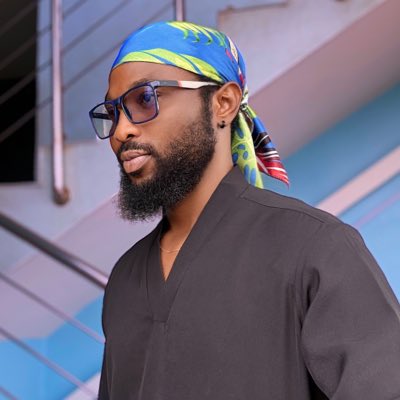 Obashope's tweet photo. #NewProfilePic https://t.co/Eikd5zpBnP