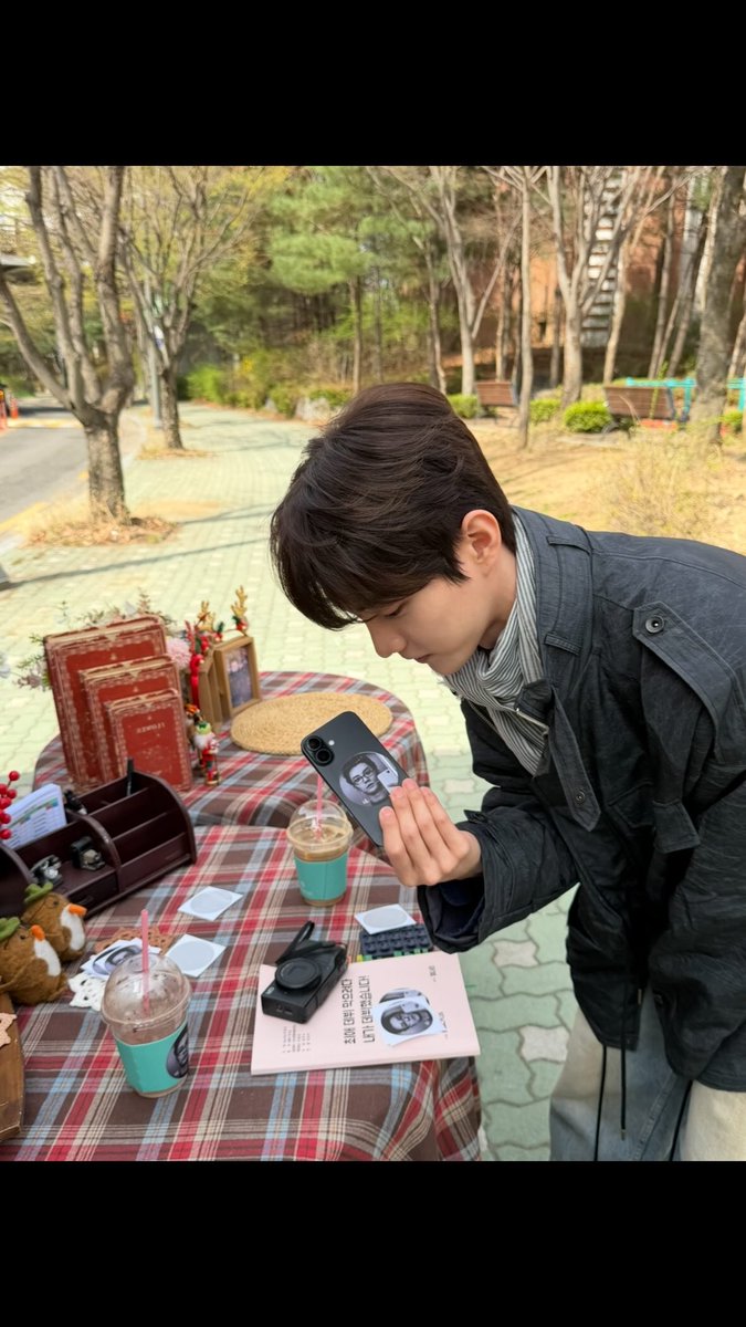 레디 tweet media