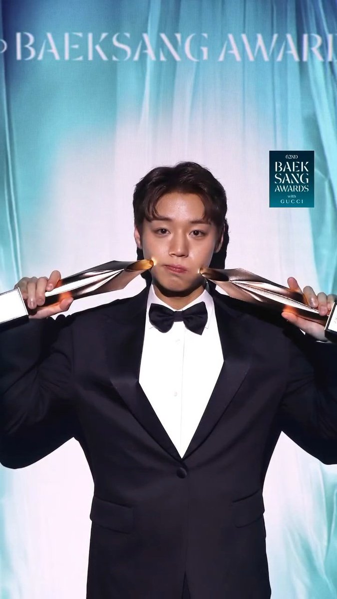 계절 tweet media
