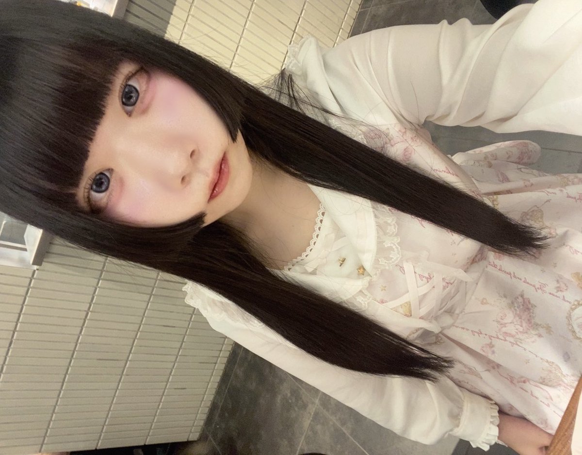 usiymm's tweet photo. >᎑< https://t.co/Ow6T8RB0FF