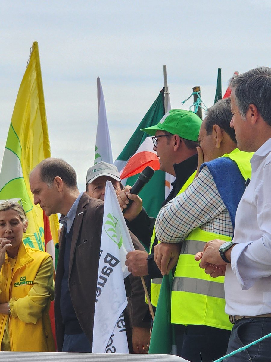 COPACOGECA's tweet photo. @masgiansanti @JeunesAgri @CAP_portugal @ASAJACADIZ @CIAUmbria @Confagricoltura @IFAmedia @coldiretti @AsajaNacional @BruselasAsaja @CHansenEU @vonderleyen @ElliTsiforou @patrickpagani1 @xenias_EU The content of the fertiliser plan, to be presented in just few hours, will answer a key question : Will the @EU_Commission act before Europe enters a full scale agricultural and food production crisis, or will it once again react only after the damage has been done ? https://t.co/3Ff0ph1dCZ