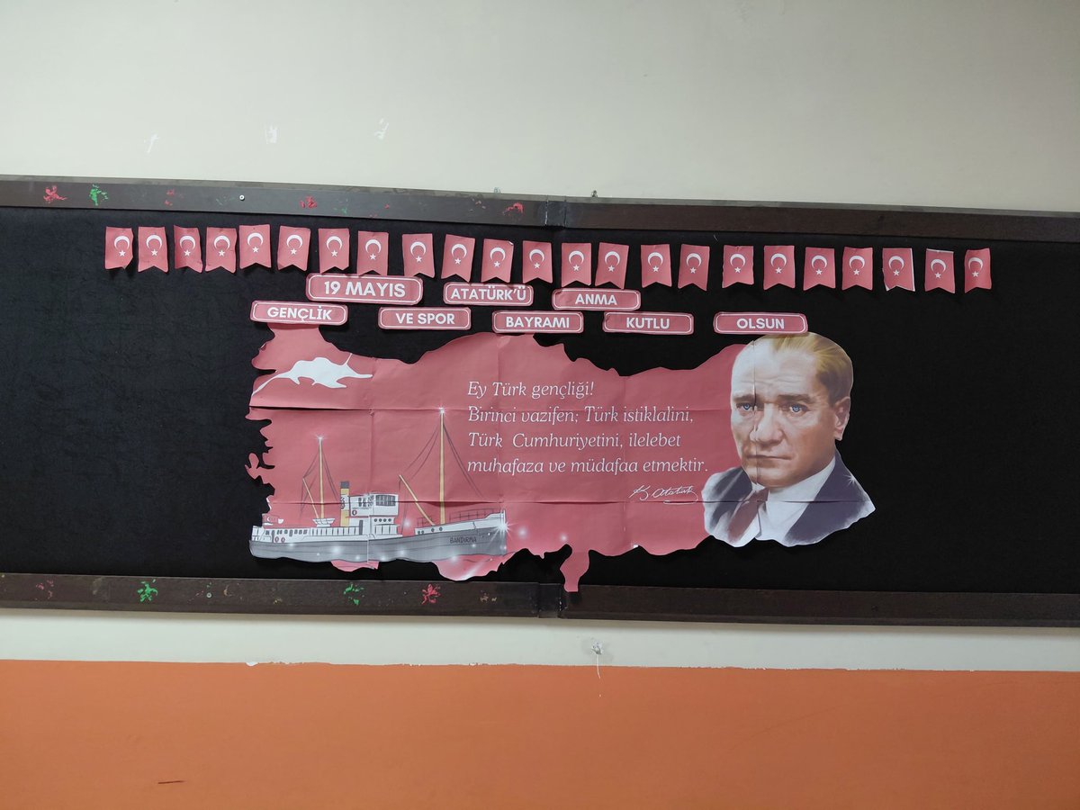 yucekapi's tweet photo. — 19 Mayıs Atatürk’ü Anma Gençlik ve Spor Bayramımız kutlu olsun. ❤️🤍🇹🇷

“…19 Mayıs ulusal egemenliğin başlangıç günüdür. Milletin istiklalini yine milletin azim ve kararı kurtaracaktır.”

@Yusuf__Tekin 
@agrimem 
@hasan_kokrek 
@EleskirtMem 
@burhankurt04 https://t.co/blTCkgSBY8