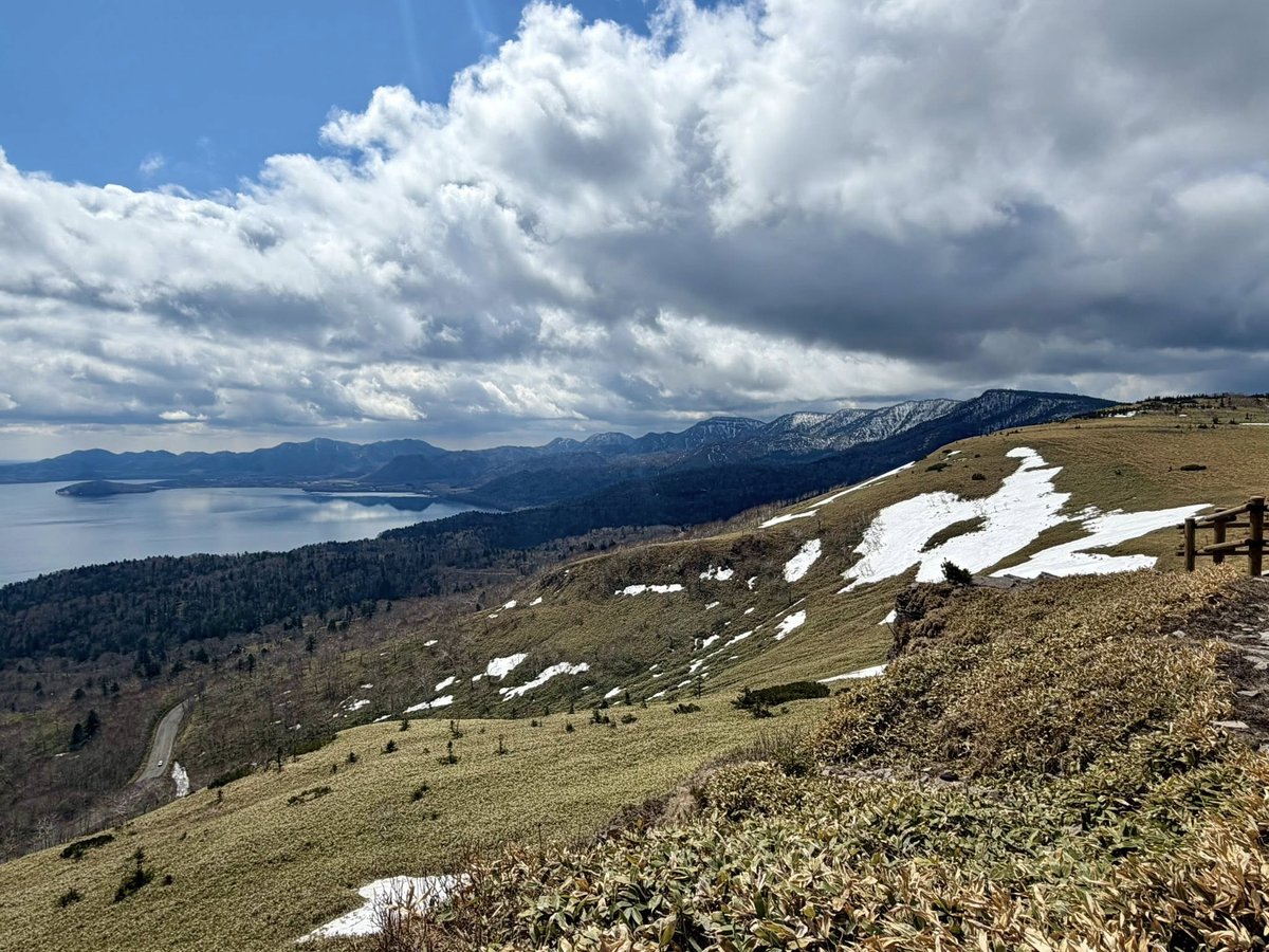 Gucchi_data's tweet photo. 北海道「秀逸な道」 https://t.co/QMTl3yzHhA