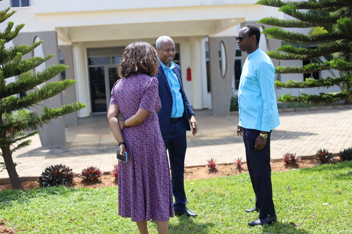 DOCICO_CEPR's tweet photo. Le Secrétariat Général de la Conférence Episcopale  du Rwanda se félicite de la visite de CRS, effectuée ce 19 Mai 2026 au Centre Pastorale de la CEPR à Ruyenzi, qui vise à poursuivre et à améliorer la collaboration dans la mission de ces deux institutions de l'Église Catholique. https://t.co/c1OeP7WVqw