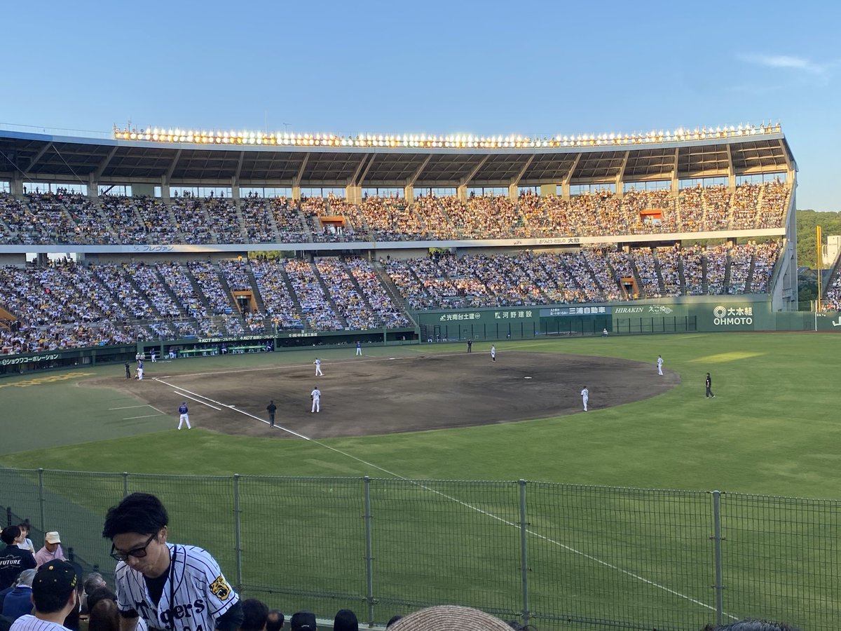 sym_011's tweet photo. 野球観戦 https://t.co/A4fFJCxSm9