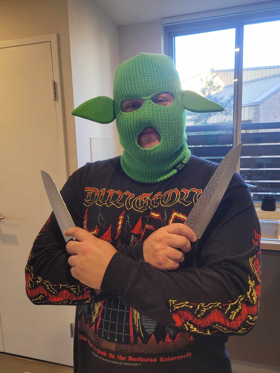 AnteaterAnthony's tweet photo. @pudelkonasok @wizardofbarge I can't wait to mug FB marketplace scalpers for Goblin decks https://t.co/pUUoCeldjE
