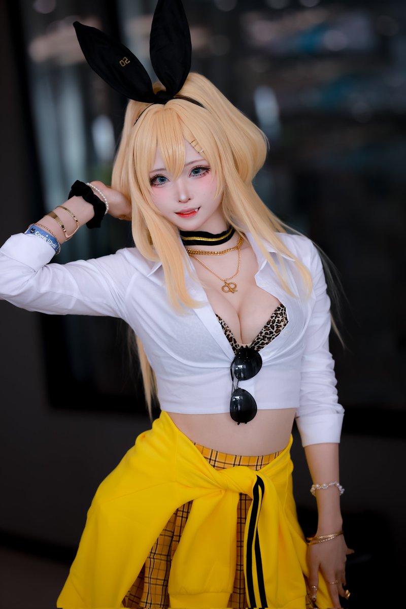 아델📸 tweet media
