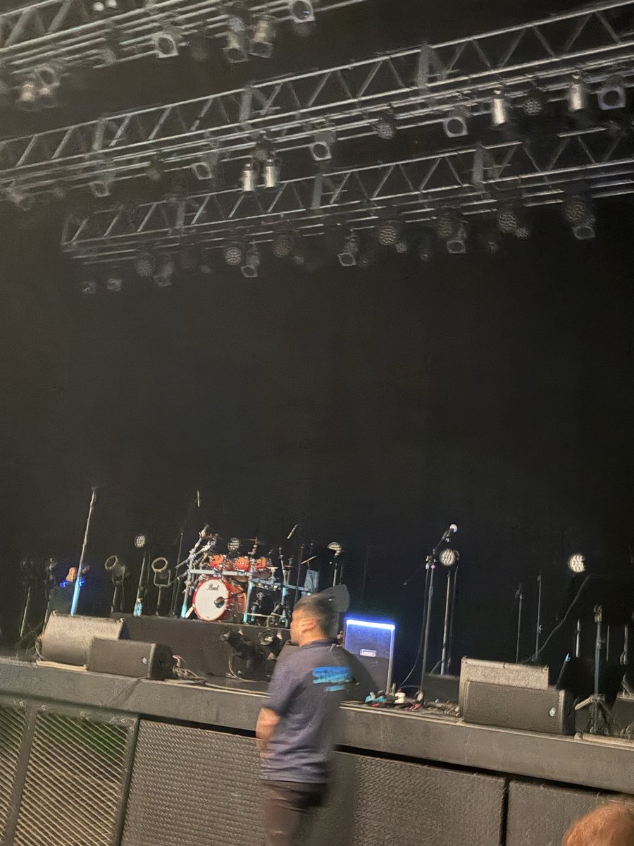 nebisukekappa's tweet photo. ♯ Eric（Mr.Big）　Heyman live https://t.co/Z2tbqQF6Is