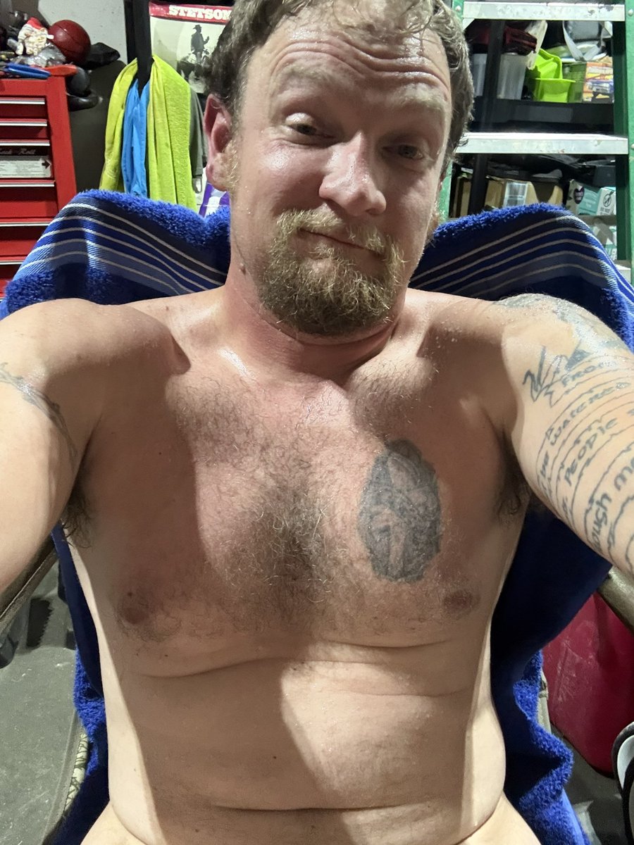JTShowtime83's tweet photo. Off work early.  Got a workout and sauna session in!  Setting here to cool down but keep on sweating like crazy!😂 https://t.co/XDwWfukX8V