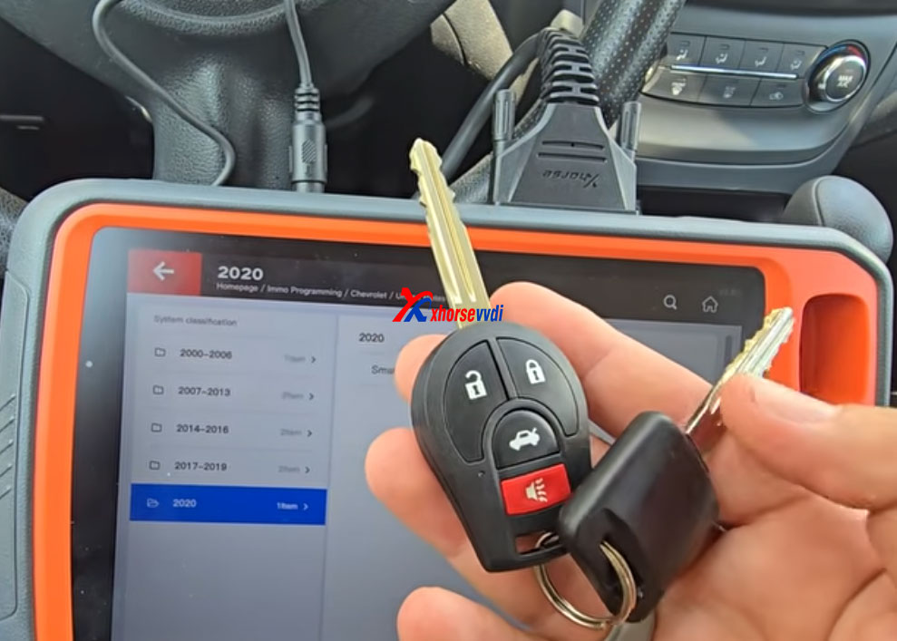 😎😎Using Xhorse Key Tool Plus to Program Keys and Remotes for a