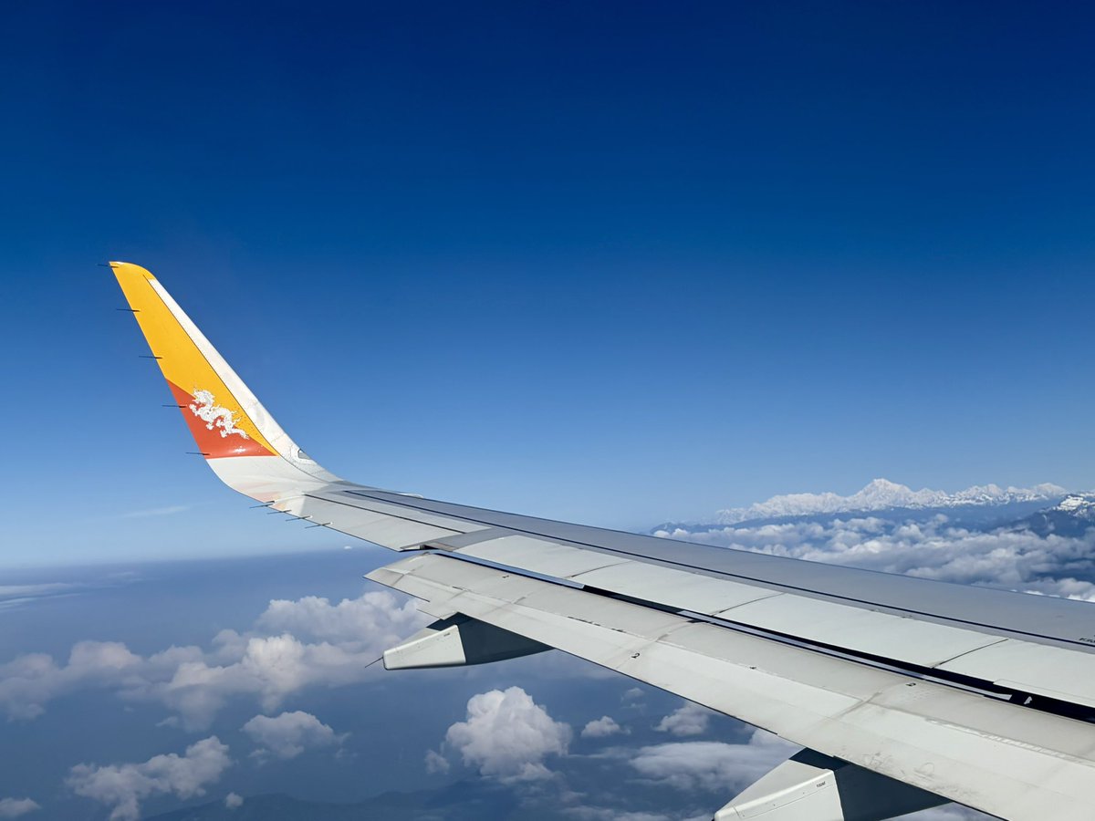 シンガポールからブータン王国🇧🇹にやって来ました。 ヒマラヤの山々