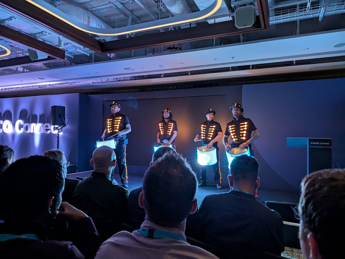 theVPNbloke's tweet photo. Great start to the day at #CiscoConnect London 👍 https://t.co/odzBjbegox