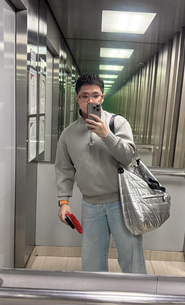 kylehubo's tweet photo. uwian na 😂 https://t.co/Ixb4nncLhm