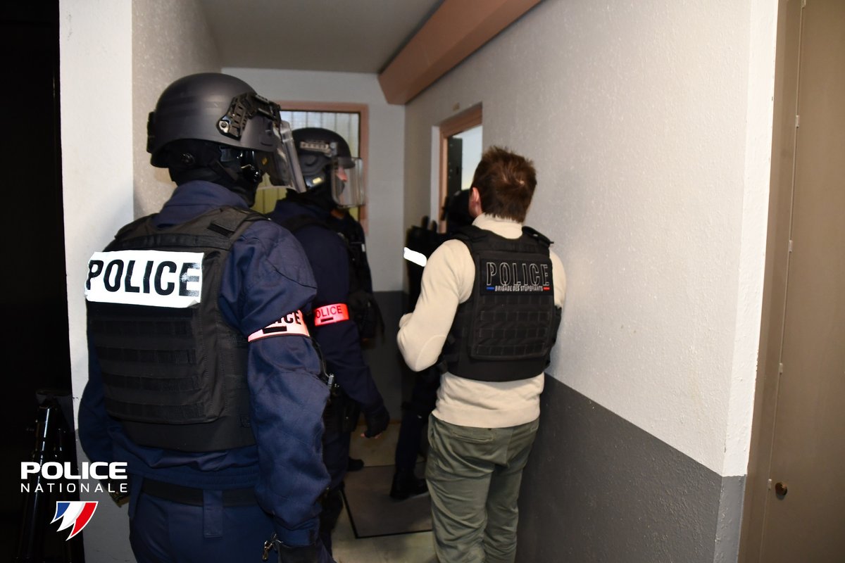 Police Nationale 69 tweet media