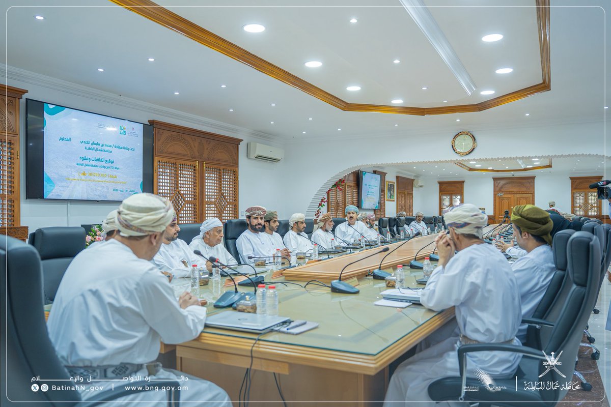 BatinahN_gov's tweet photo. حيث شملت الأعمال صيانة أفلاج "الصفاء والبدعة والهجاري" بولاية #الخابورة، وأفلاج "حيل المرخ والفود وحيل الأسفل والبناني والقفيصي" بولاية #السويق، إلى جانب أفلاج "الحالة والطوي والظهرة" في ولايتي #صحار و #شناص، وفلج "الروضة" بولاية #صحم https://t.co/zBImFKE2L6