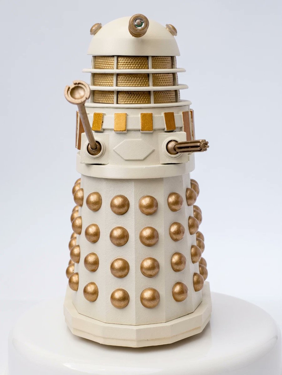 MonoSupreme1's tweet photo. 🚨🔥 BRAND NEW IMPERIAL DALEK MODEL 5.5" 
This 5.5" Imperial Dalek Resin Model combines screen-accurate detailing with full articulation for the ultimate display item.
Perfect for Dalek Enthusiasts!
Shop now:
Monosupreme on eBay UK
#ImperialDalek #DoctorWho #SciFiCollector https://t.co/bP54VKaWmp