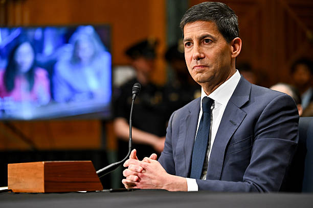 crypto_exp22740's tweet photo. Kevin Warsh is replacing Jerome Powell as Fed Chair this Friday. https://t.co/If2NlT51qG