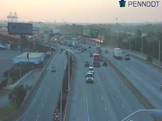 tmabucks's tweet photo. Commuter reminder you can always view photos & videos of current I-295/I-95 traffic conditions at https://t.co/Xa63lXNzuN before hitting the road!
#95Revive | @511PAPhilly https://t.co/cACM8G7GbM