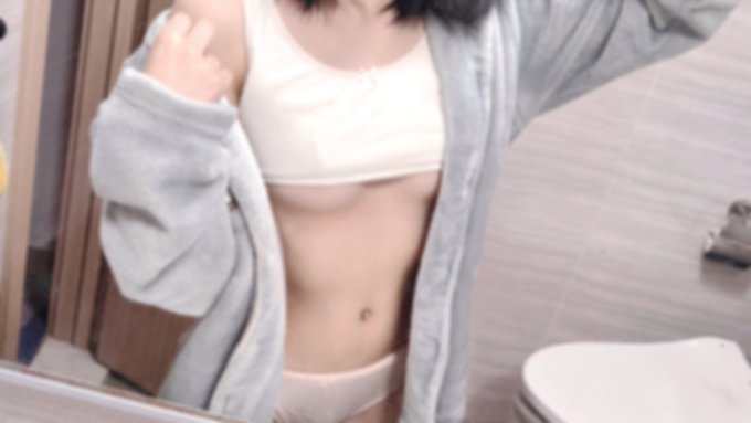 果歩 tweet media