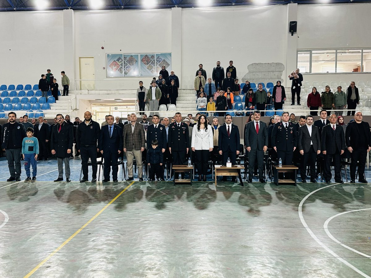 refahiye1's tweet photo. 19 Mayıs; bağımsızlık meşalesinin yakıldığı, milletimizin azim ve kararlılıkla yeniden şahlandığı kutlu bir tarihtir. Gazi Mustafa Kemal Atatürk’ün gençliğe emanet ettiği bu anlamlı günün yıl dönümünde; vatanına, bayrağına ve değerlerine sahip çıkan tüm https://t.co/aOuIYlYpz3 https://t.co/4bKCUlhMPs
