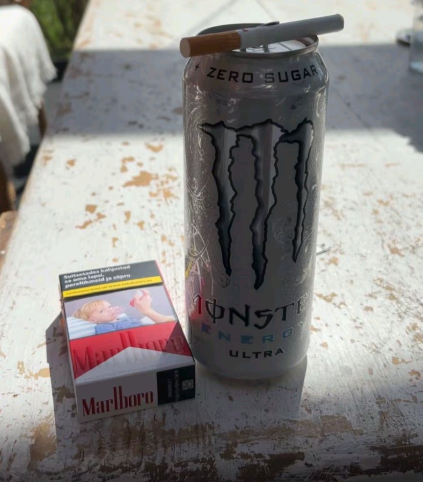 europemaxxed's tweet photo. working nights and waking up to this combo just to feel something https://t.co/LtuVfWPu7C