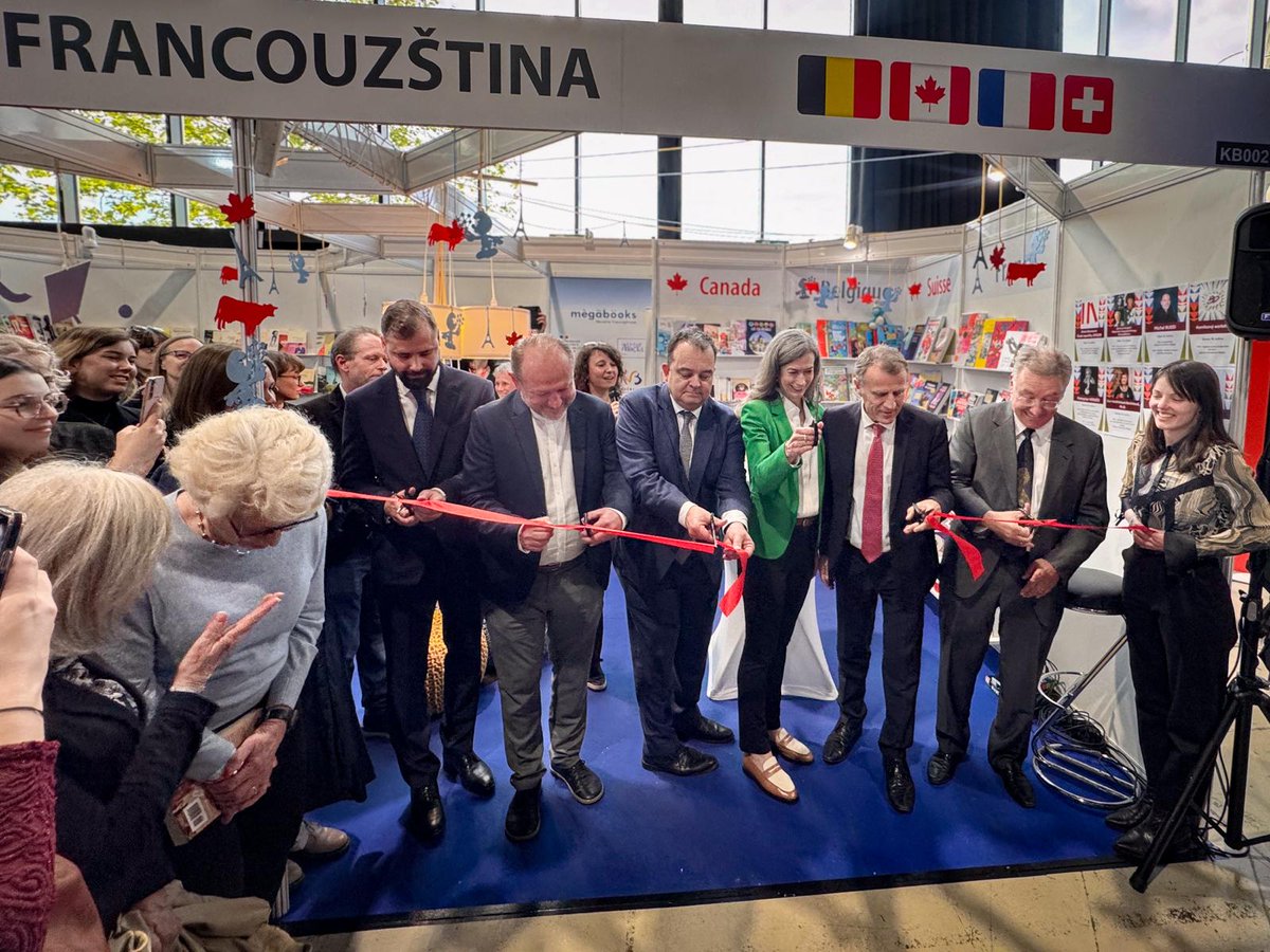 Canada in CZ tweet media