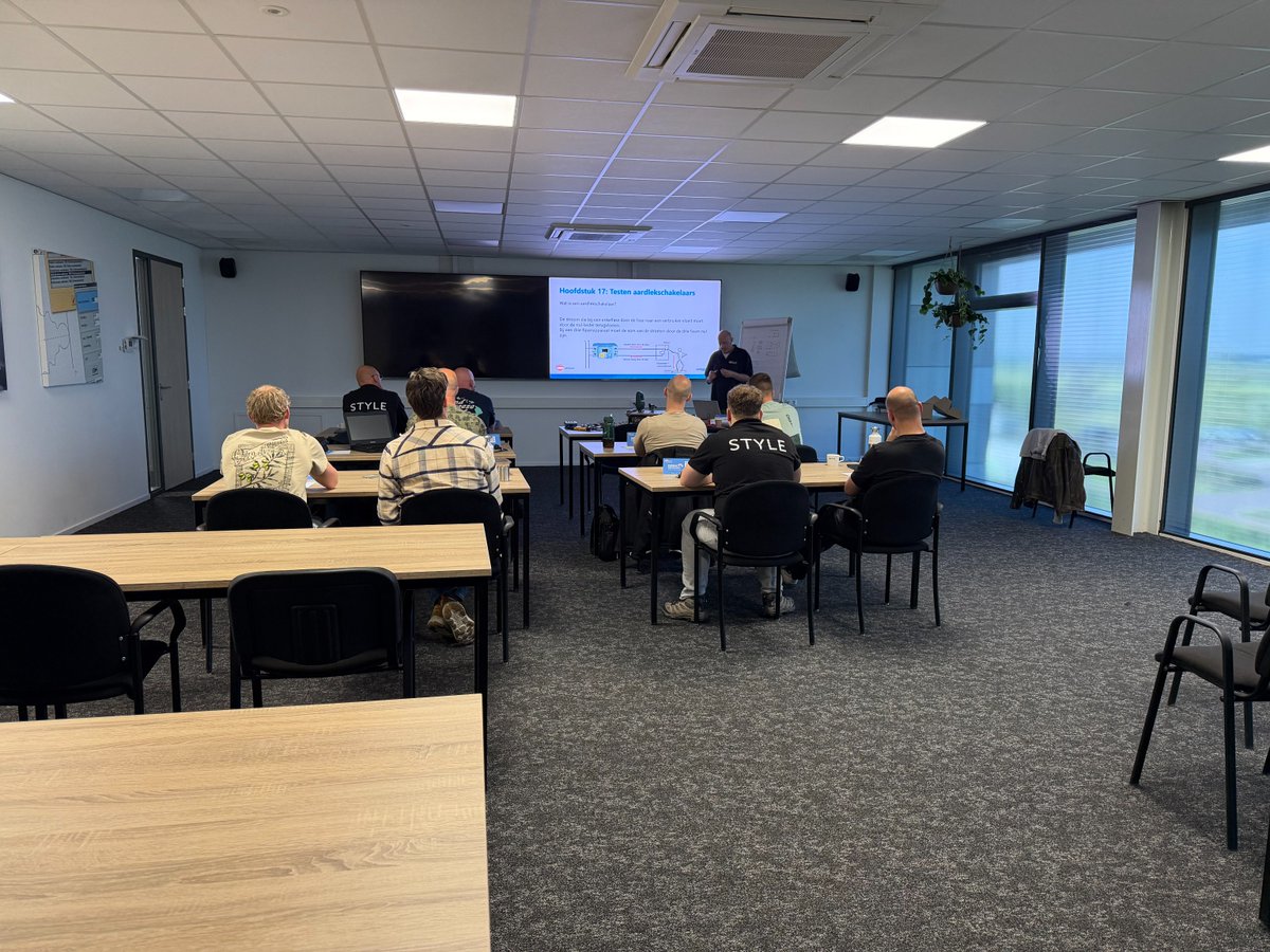 STYLECNCMachine's tweet photo. Last week our technicians took the NEN 3140 electrical installations and tools inspector course.

We congratulate all 8 participants. May we continue to provide a lot of great maintenance and installation of new machines. https://t.co/wcAiOqf3HQ
