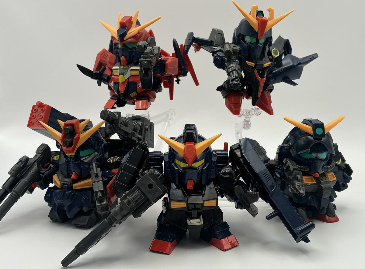 denimchan's tweet photo. 旧元祖G-ARMSシャドウフレア5
ジャンクをコツコツ集めて黄土色ポリをオリジナルのジャンクから拝借したオレンジのポリと全交換してガシガシ遊べるようにしました！
オリジナルの黄土色版よりメリハリあっていいかも…
満足感が凄まじい…特にガンセイヴァーZが最高にcool https://t.co/JUXGIGFqwu
