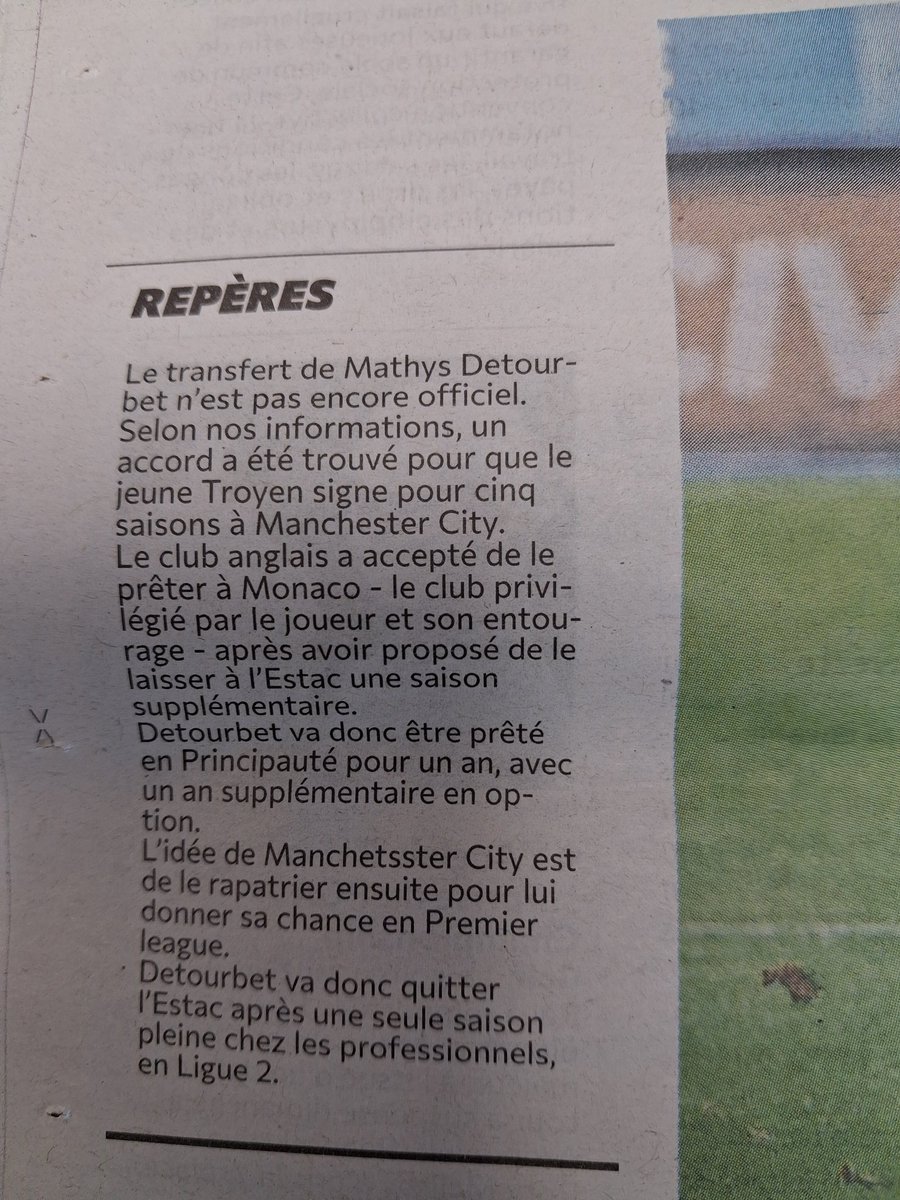 HugoTYS's tweet photo. @PouletPouce @ActuL1_ Il a bien été proposé à l’estac en premier le joueur et son entourage n'ont pas voulu. https://t.co/RiVDfuKuJp