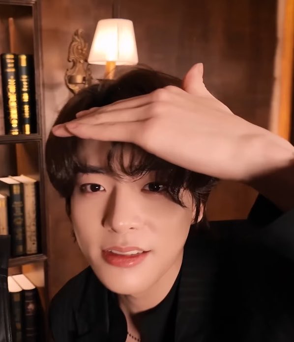 젴 tweet media