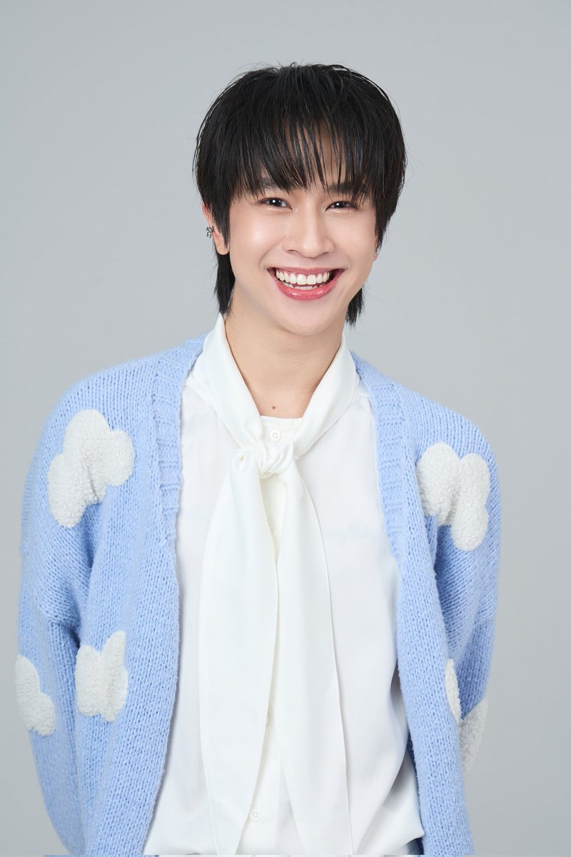 StarDelight_ent's tweet photo. ฟลุ้ค ณธัช”  #Fluke_Natouch แฮปปี้อายุครบ 30 ซุ่มเรียนปริญญาโท ควบคู่ทำงานในวงการบันเทิง ลั่นไม่หายไปไหน เตรียมเสิร์ฟซีรีส์-ละครเวทีให้แฟนๆ หายคิดถึง
 
และเตรียมฉลองวันที่ 31 พฤษภาคมนี้ เป็นงานมีตติ้งกับแฟนคลับ “Fluke’s 30s Diary FLUKE’s 30th Birthday Party” ที่ E88 BANGKOK รูปแบบงานจะเป็นงานเล็ก ๆ อบอุ่น มีกิจกรรมร่วมกันกับแฟนคลับ ได้มาเจอและมอบกำลังใจดี ๆ ให้กันครับ

 #เจ้าแก้มก้อน #ฟลุ้คณธัช
 
อ่านต่อ - https://t.co/SaBzqF65KR