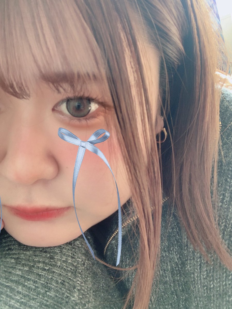 りな tweet media