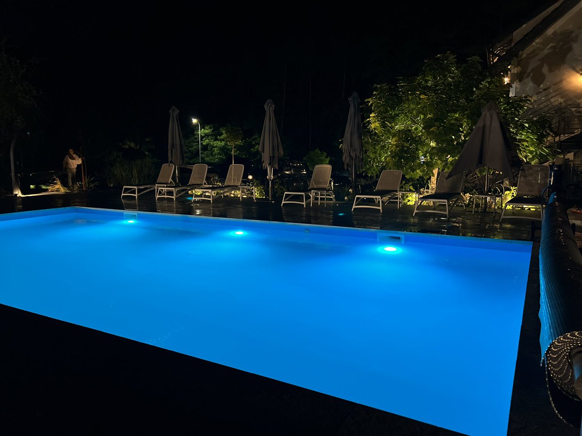 rlido777's tweet photo. @maciej_qu Ja juz naszczęście po … ale gratki. Fajna sztuka. Jeszcze jednak jedna ciężka inwestycja to oczywiście zadaszenie suwane. Pozdrawiam https://t.co/pMuhZYuARo