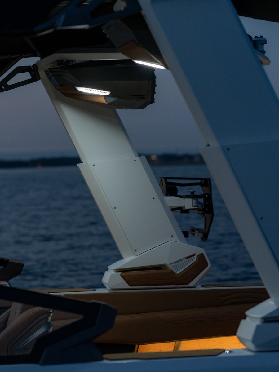 Nautique Boats tweet media
