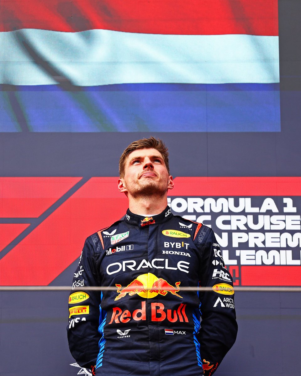 Verstappen Sim Racing tweet media