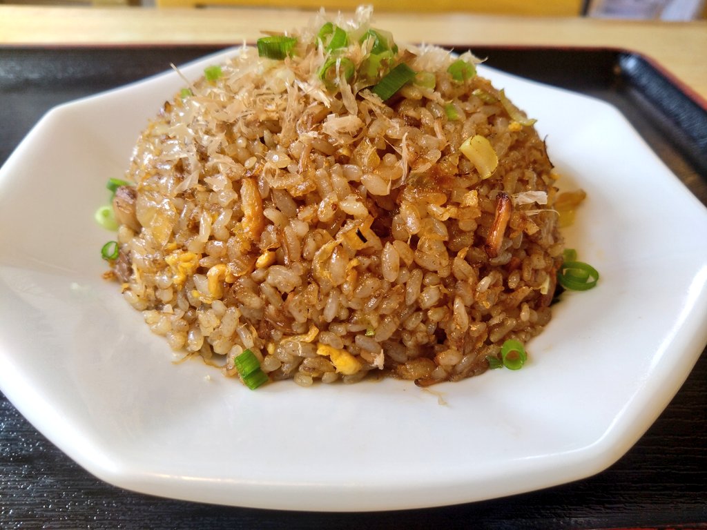 日本炒飯協会の副会長ぺーさん @mount69 が、日本全国の炒飯専門店を