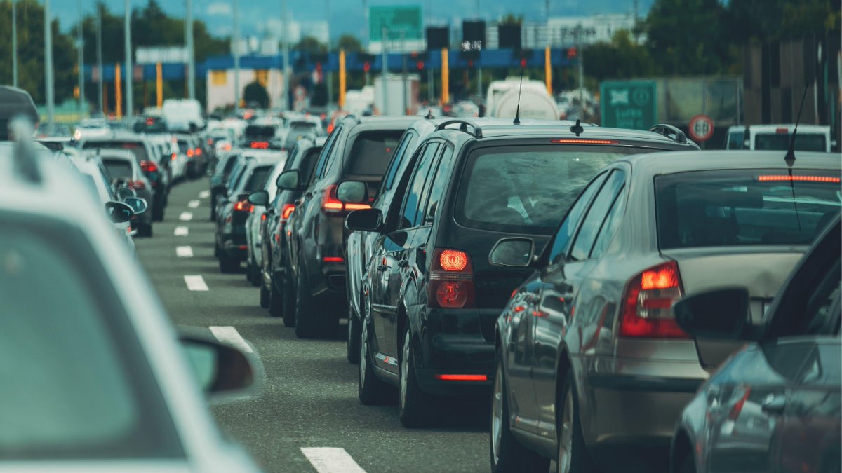 adiconsum's tweet photo. 🚗Da giugno 2026 rimborsi automatici in autostrada per cantieri e code❗️
✅Ritardi da lavori: rimborso in base a km e minuti persi  
✅Code oltre 60 minuti: dal 50% fino al 100% del pedaggio pagato
👇Per saperne di più👇
🔗https://t.co/Y1llQKUjO9

#Autostrade #Rimborsi #Pedaggi #ART