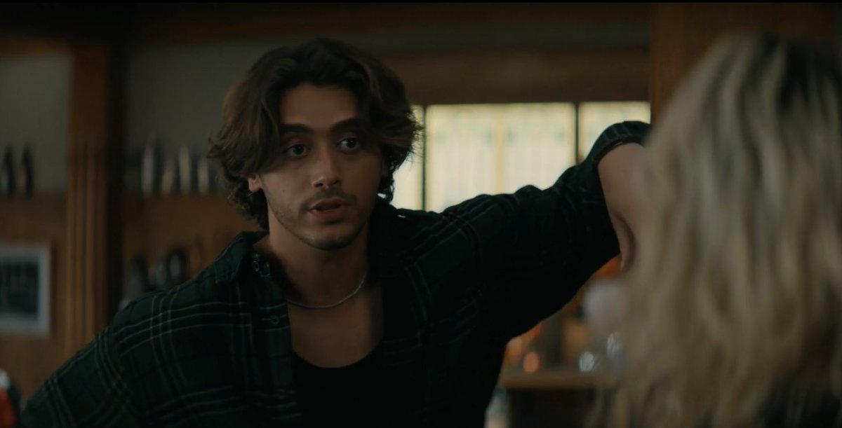 𝐃𝐢𝐚𝐧𝐚 ‎off campus spoilers 🏒 tweet media