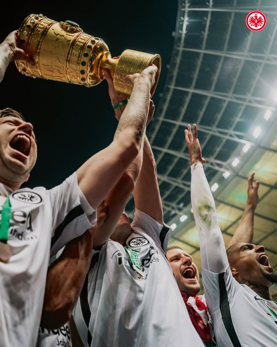 Eintracht Frankfurt tweet media