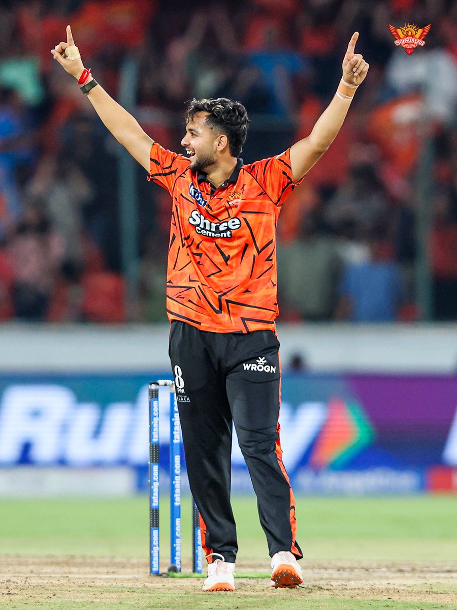 srhorangearmy's tweet photo. Another Riser set to play for @BCCI
Harsh Dubey gets Maiden 🇮🇳 call-up for Afg 

Nitish Kumar Reddy retains his place https://t.co/85BeEApim3