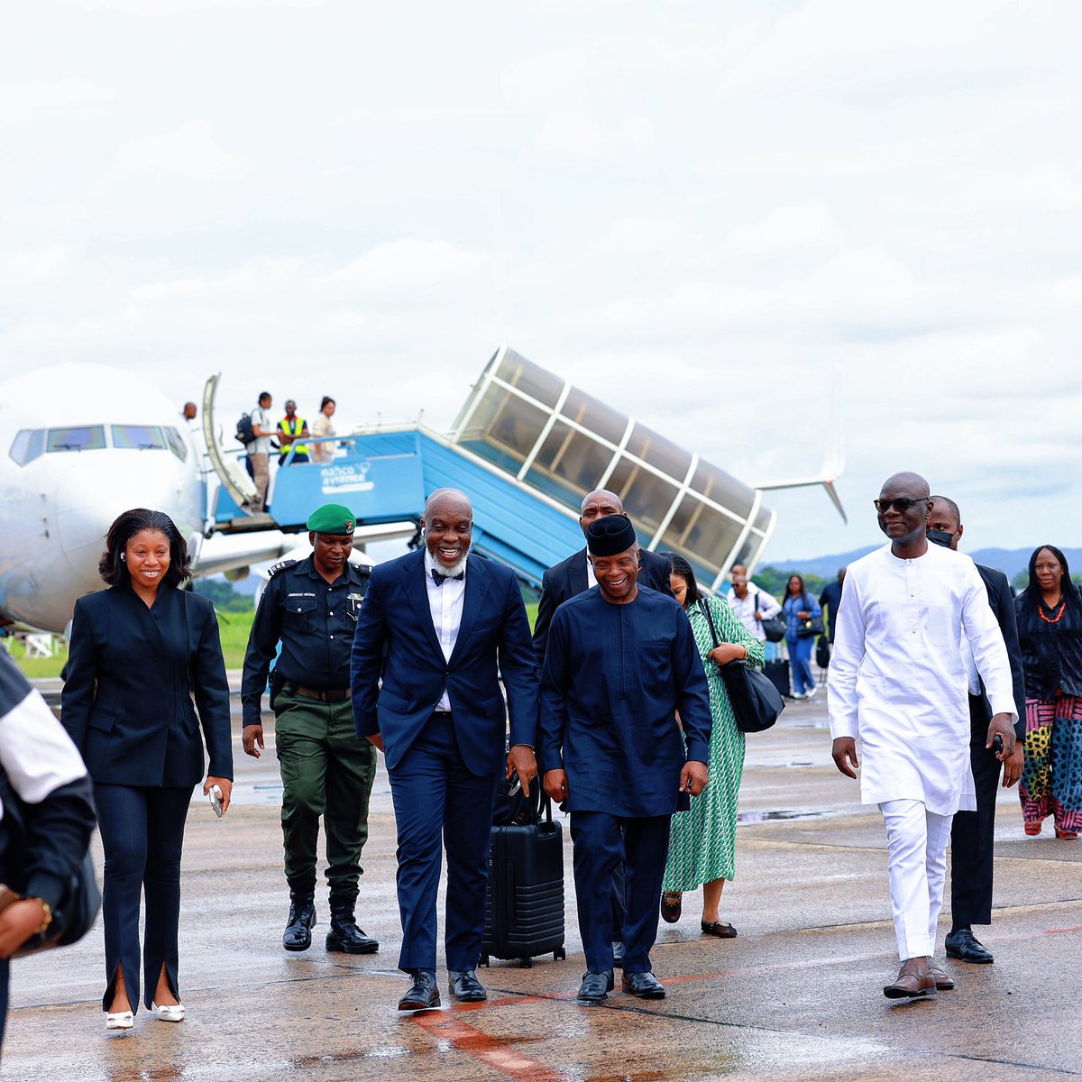 adelekanadeoye2's tweet photo. His Excellency Prof. Yemi Osinbajo was in Enugu State for the 10th Year Memorial lecture in honor of Late Igwe Vincent Onyekelu Ilo-Ohabuenyi of Adu-Achi, Oji River LGA. 

// Manchester City Oyetola Governors Ilorin Mikel Obi  Endrick Congratulations JP https://t.co/0zY16WDfFL