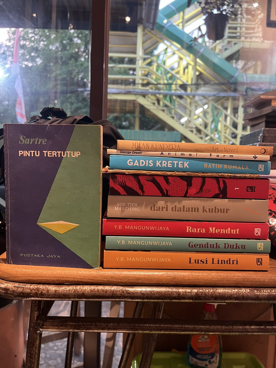Efek Rumah Buku tweet media