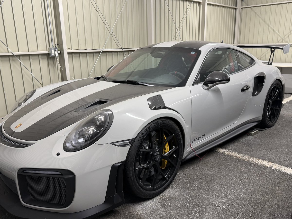 iwayuru77's tweet photo. さよならポルシェ…
7年間ありがとう！
楽しかったぜぃ👍

#PORSCHE #GT2RS https://t.co/XnxOjYF5J1