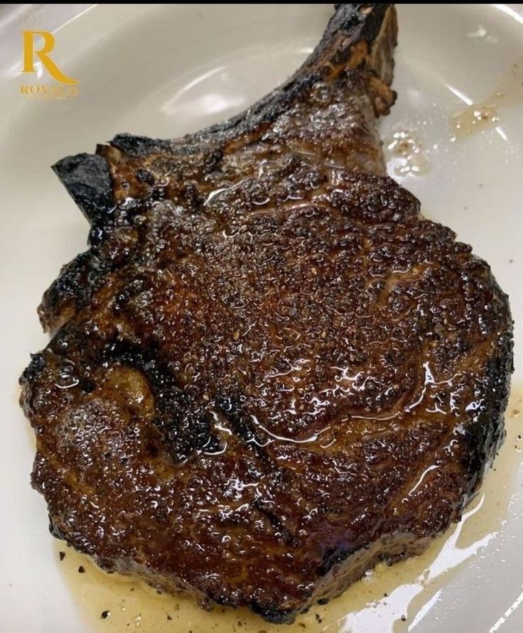 TrailTalesX0's tweet photo. Name one thing better than tomahawk steak 🥩? https://t.co/UD33Yb9N57