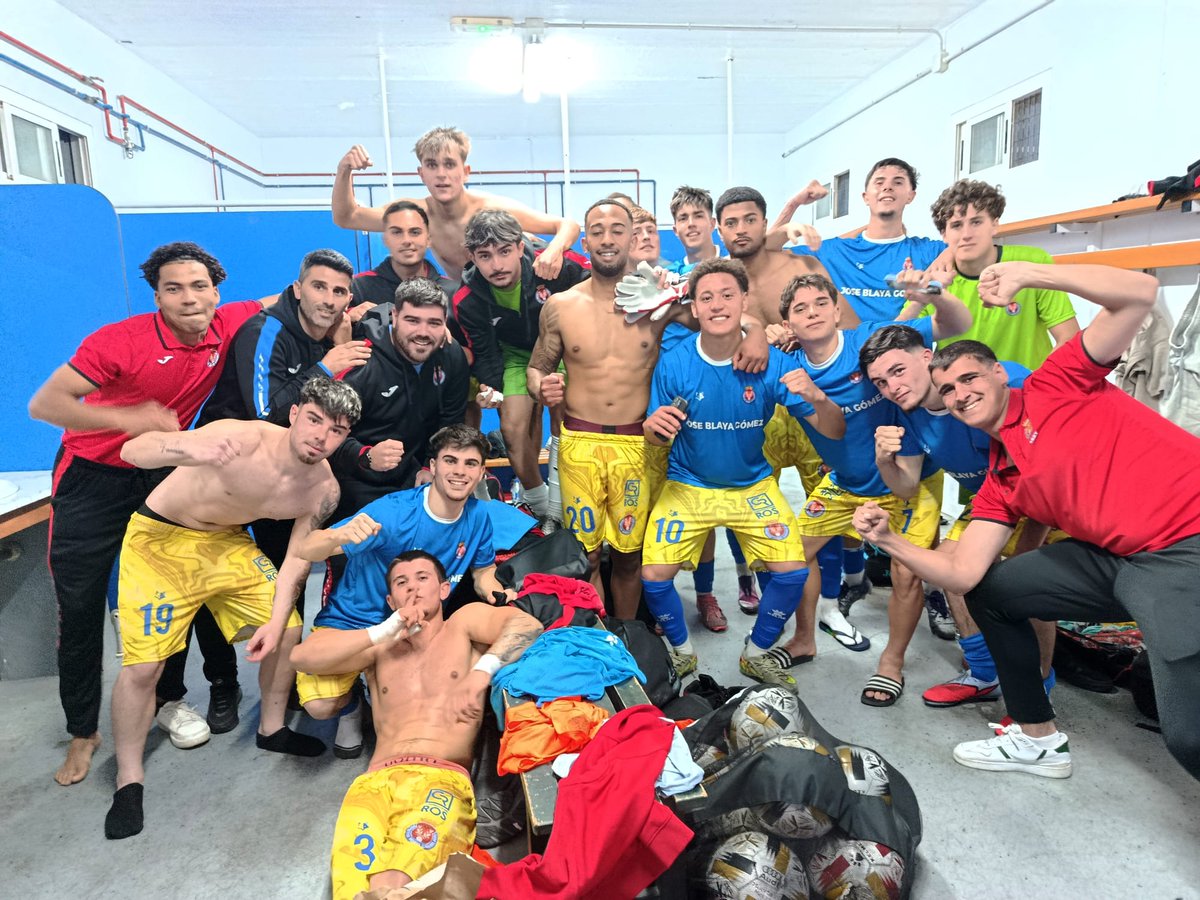 DeportivaMinera's tweet photo. 🔥¡Nuestro filial llega 𝐨𝐧 𝐟𝐢𝐫𝐞 al playoff de ascenso!

💪🏻El equipo de Álex Marín cosechó el pasado fin de semana un valioso triunfo por 1-3 frente al San Ginés de la Jara para cerrar la liga regular con 5️⃣ victorias consecutivas y en tercera posición 

#CanteraCDMinera https://t.co/yI9IWz6GU9