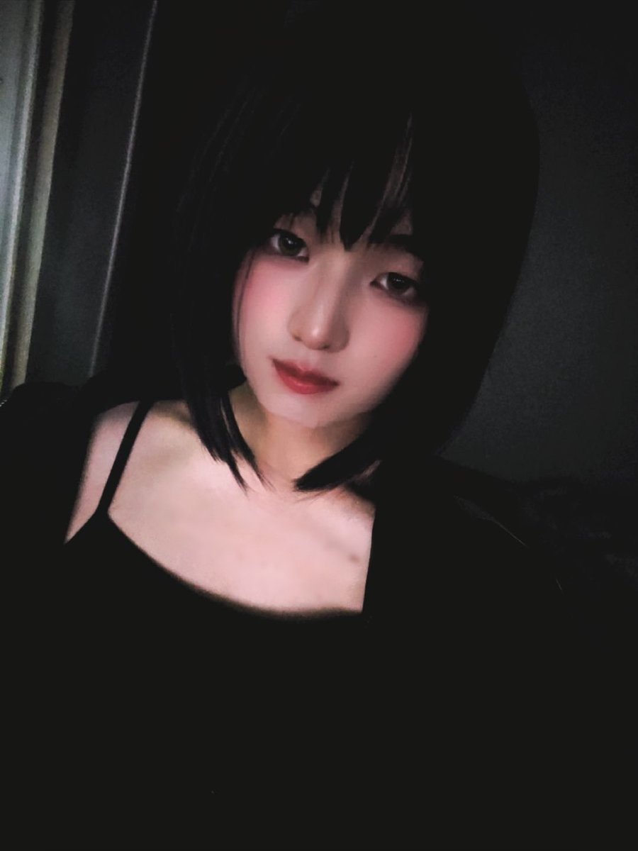 가월 tweet media