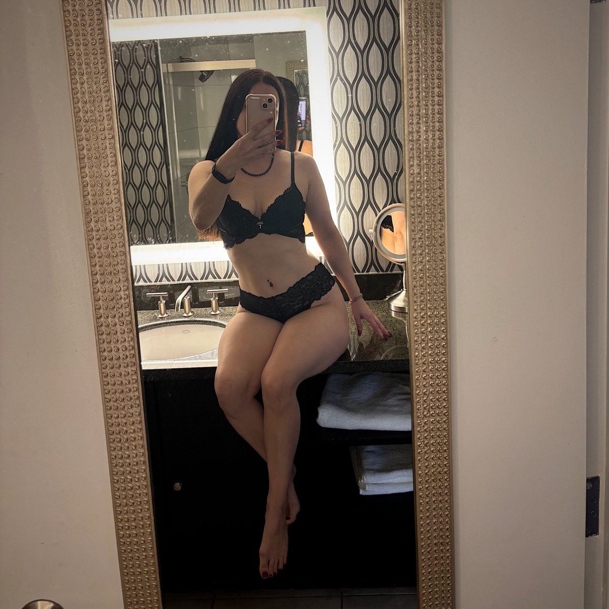 _HeatherHendrix's tweet photo. I’m already missing Chicago. My next trip will be June 3rd 🖤 https://t.co/FadaEGibyK